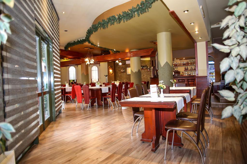 Hotel Silva Vatra Dornei Zewnętrze zdjęcie