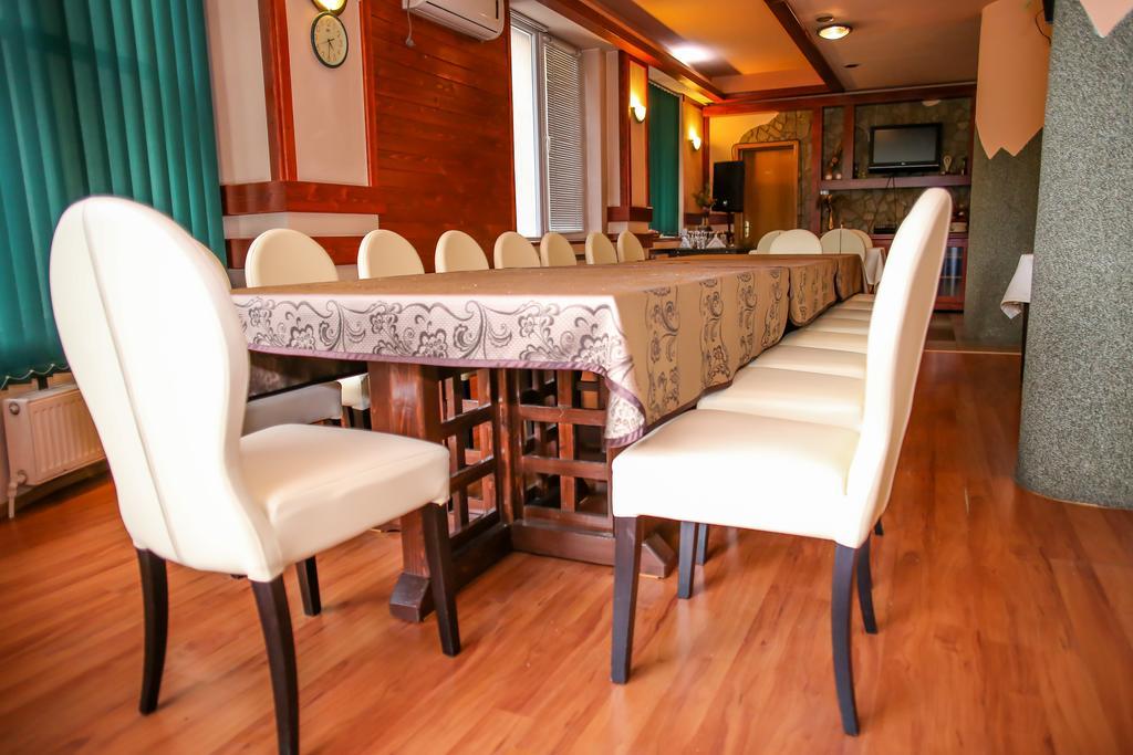 Hotel Silva Vatra Dornei Zewnętrze zdjęcie